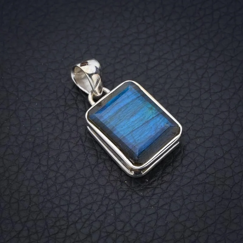 

StarGems Natural Blue Fire Labradorite Handmade 925 Sterling Silver Pendant 1" F5215