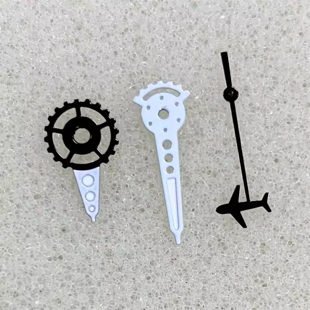 

NEW Creative Fashion Aircraft Design Pointers Black White Watch Hands Fit for NH35 NH36 Movement with Green Luminous DIY