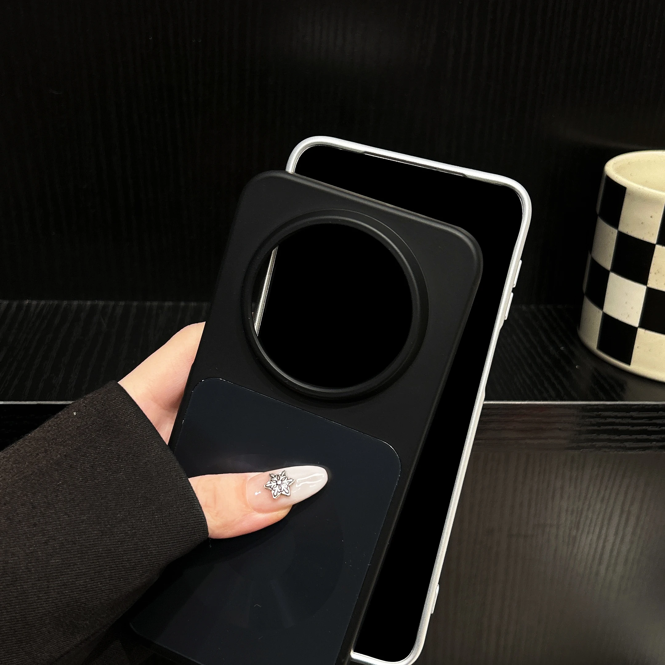 Luxury Plating Matte Magnetic Phone Case - Magsafe Compatible, Shockproof Hard Cover