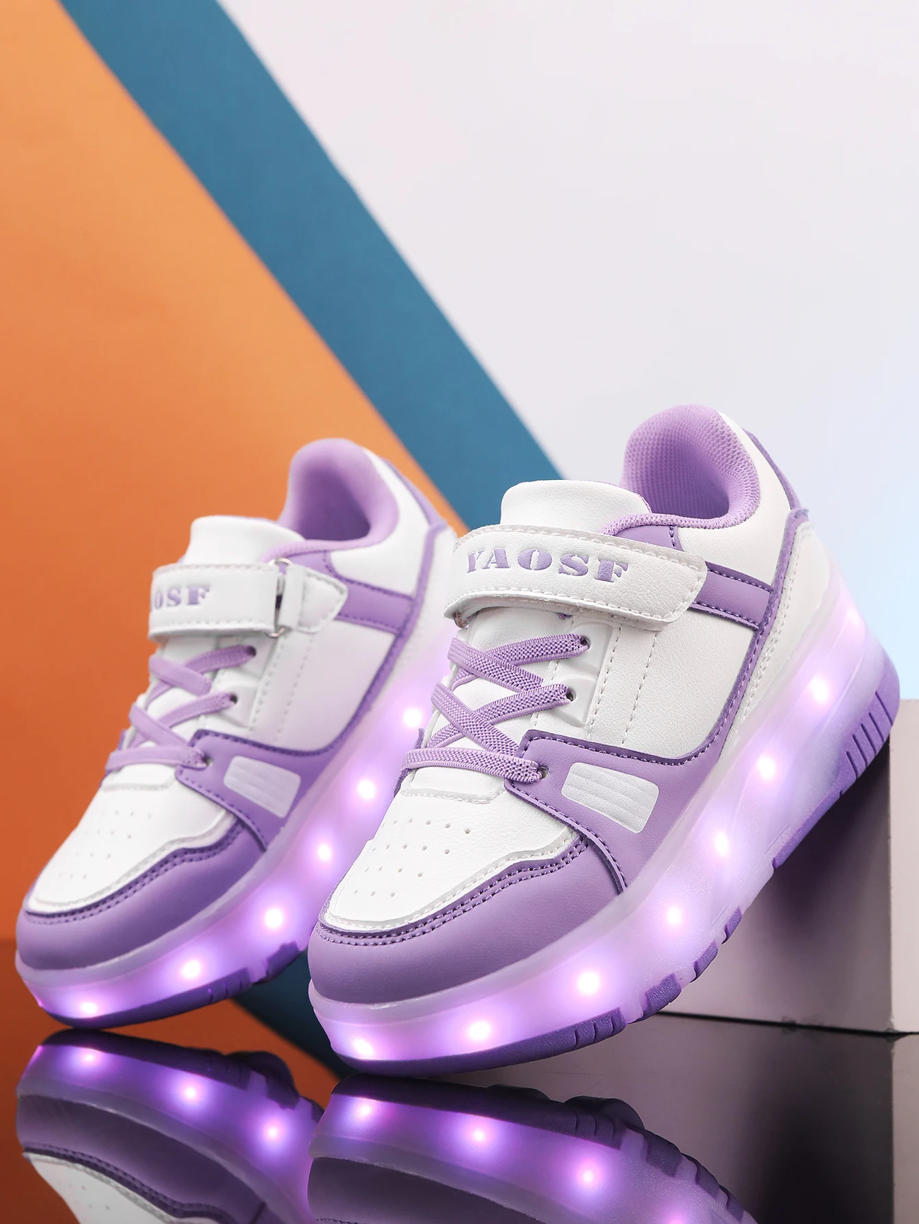 Popular and fashionable children's upgraded version of walking shoes, automatic bouncing wheel sports shoes