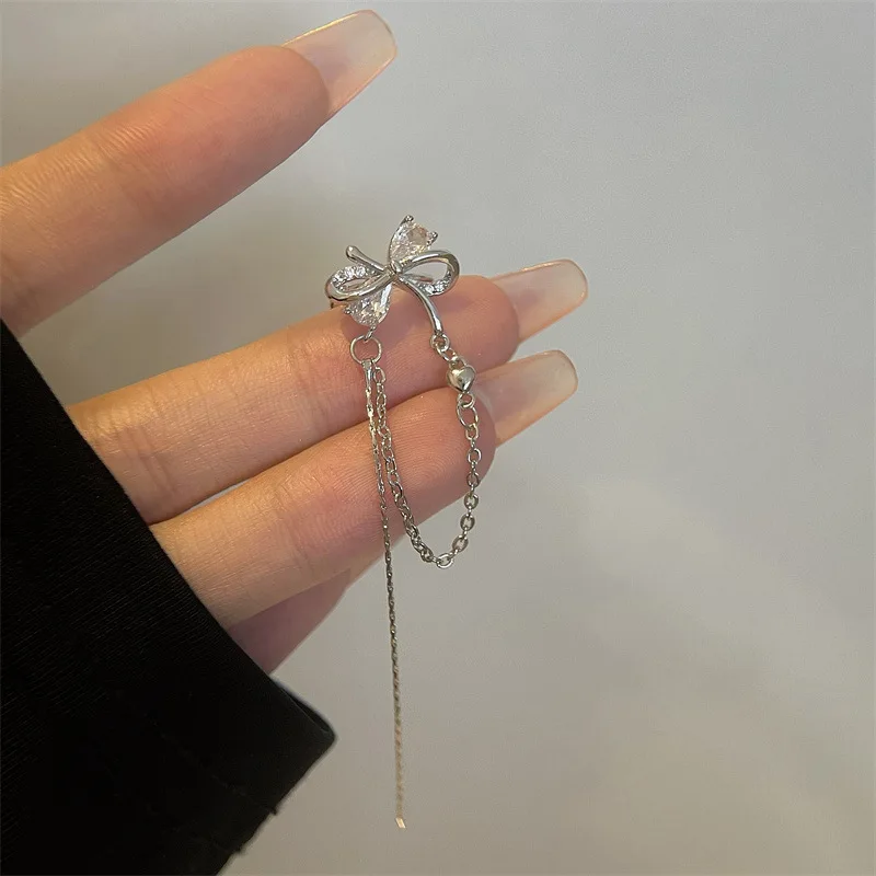 

High Design Luxury Winter Ear Cuff Tassel Cubic Zircon Fake Piercing Earring Single Women Accessories