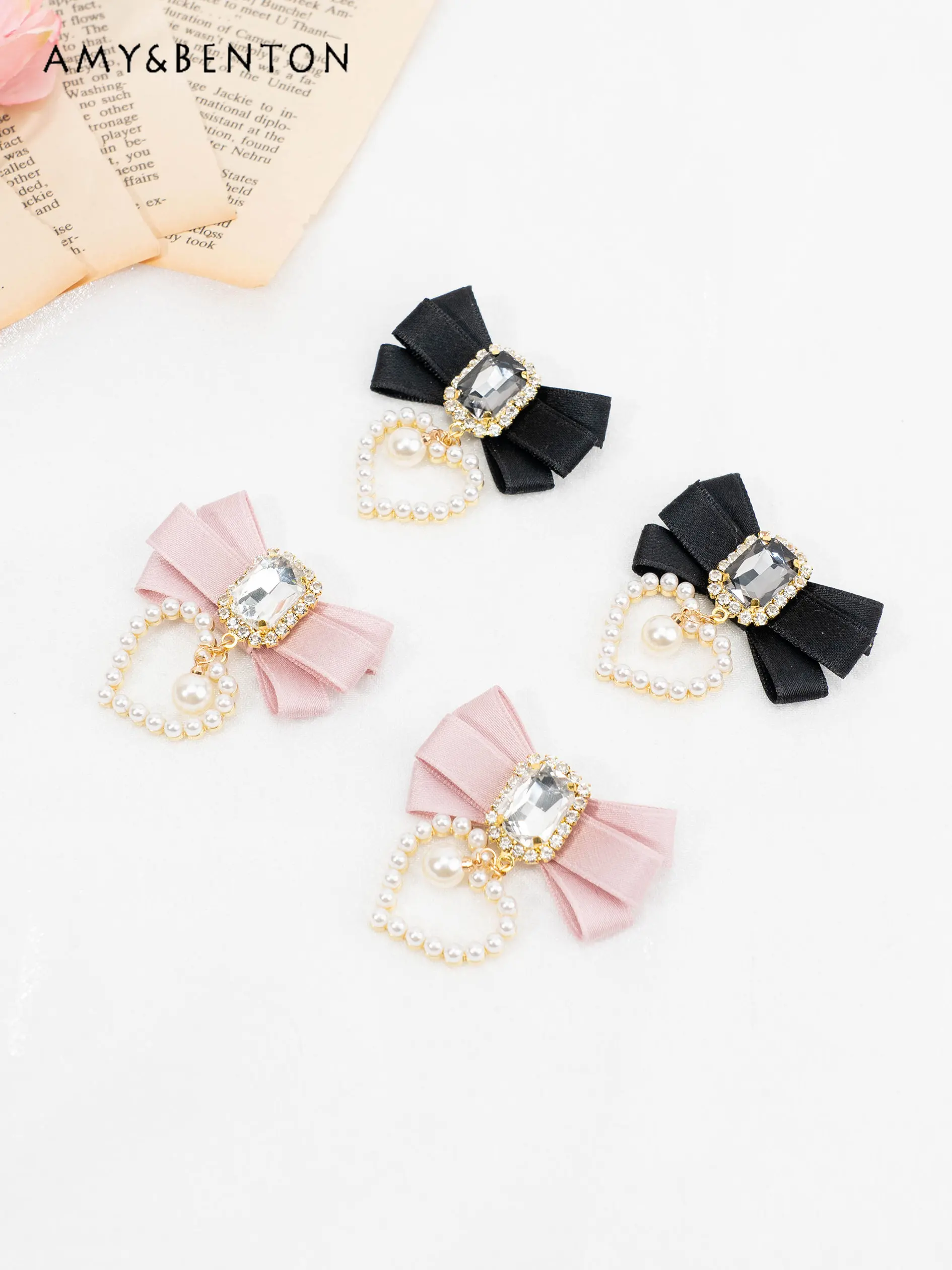 

Japanese Mine Mini Pearl Heart Rhinestone Pendant Women Jewelry Cute Barrettes A Pair of Hairclips Ladies Hair Accessories