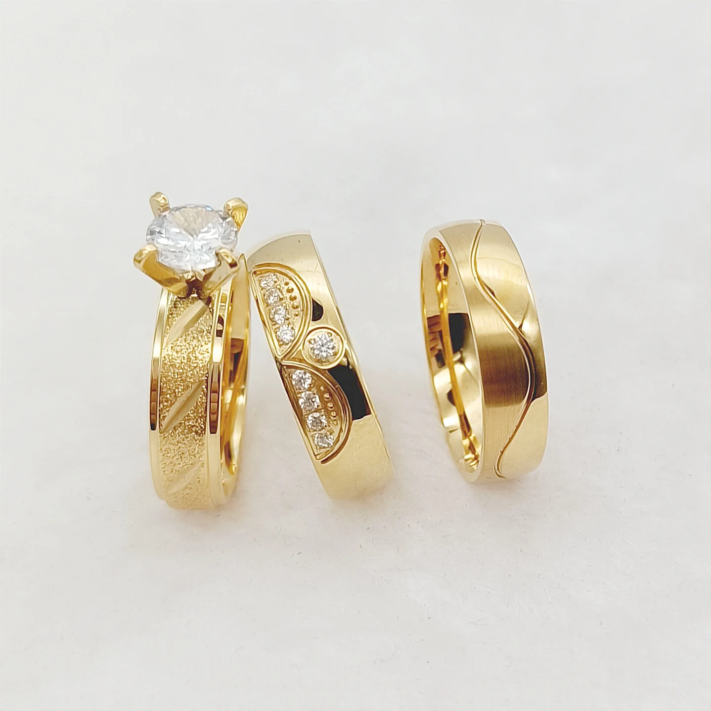 Yellow Gold Wedding Band - Leaf Bridal Ring ADLR574G