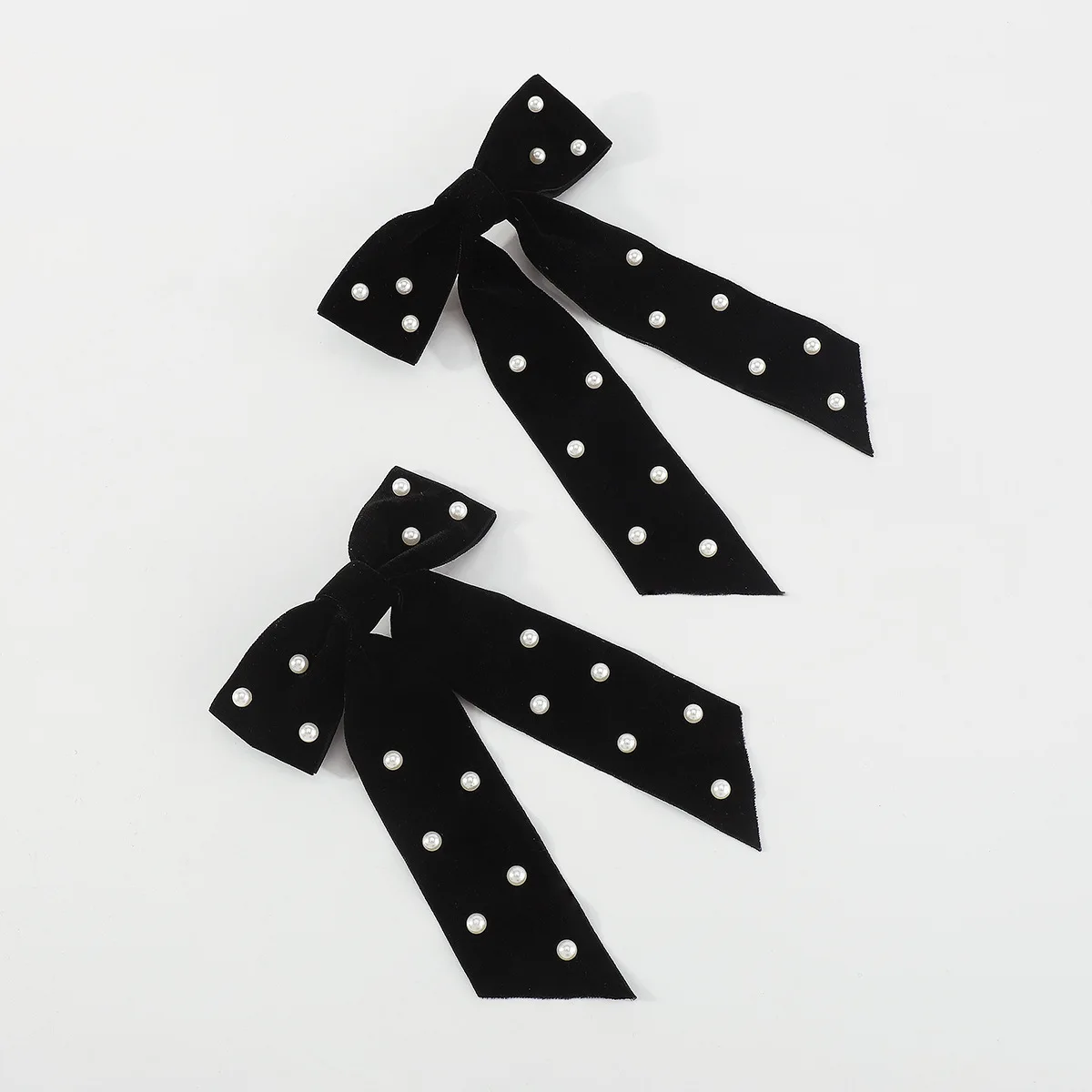 Рисунок 3 - Заколка для волос с бантом для девушек