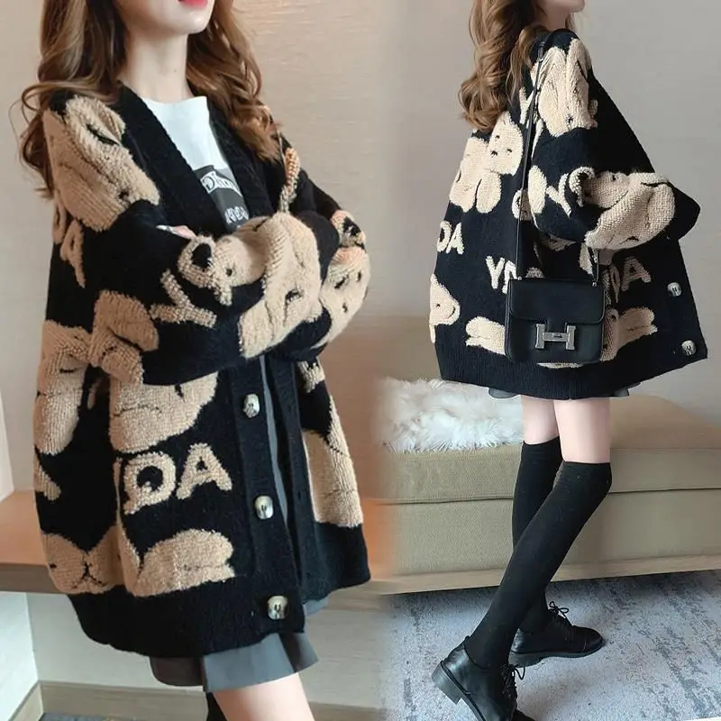 

Winter Knitted Women Cardigan Loose Street Knitted Sweater Coat Lovely Cartoon Embroidery V-neck Cardigan Jacket Black Red