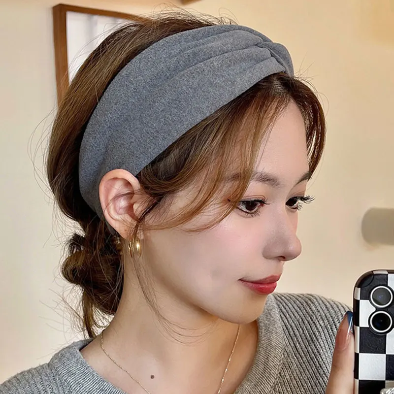 Korea Style Autumn Winter Wide Hairbands Solid Color Cross Headband for Women Girls New Fashion Lady Elastic Yoga Turban Bandage