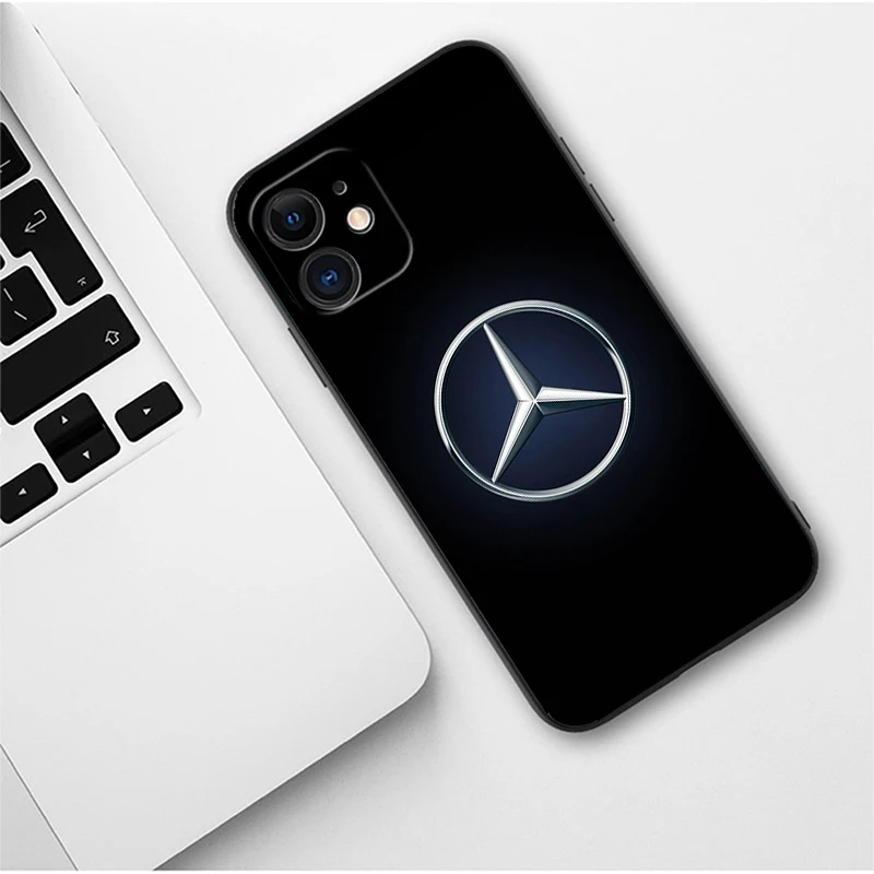 Рисунок 2 - Чехол M-Mercedes B-Benz AMG с логотипом