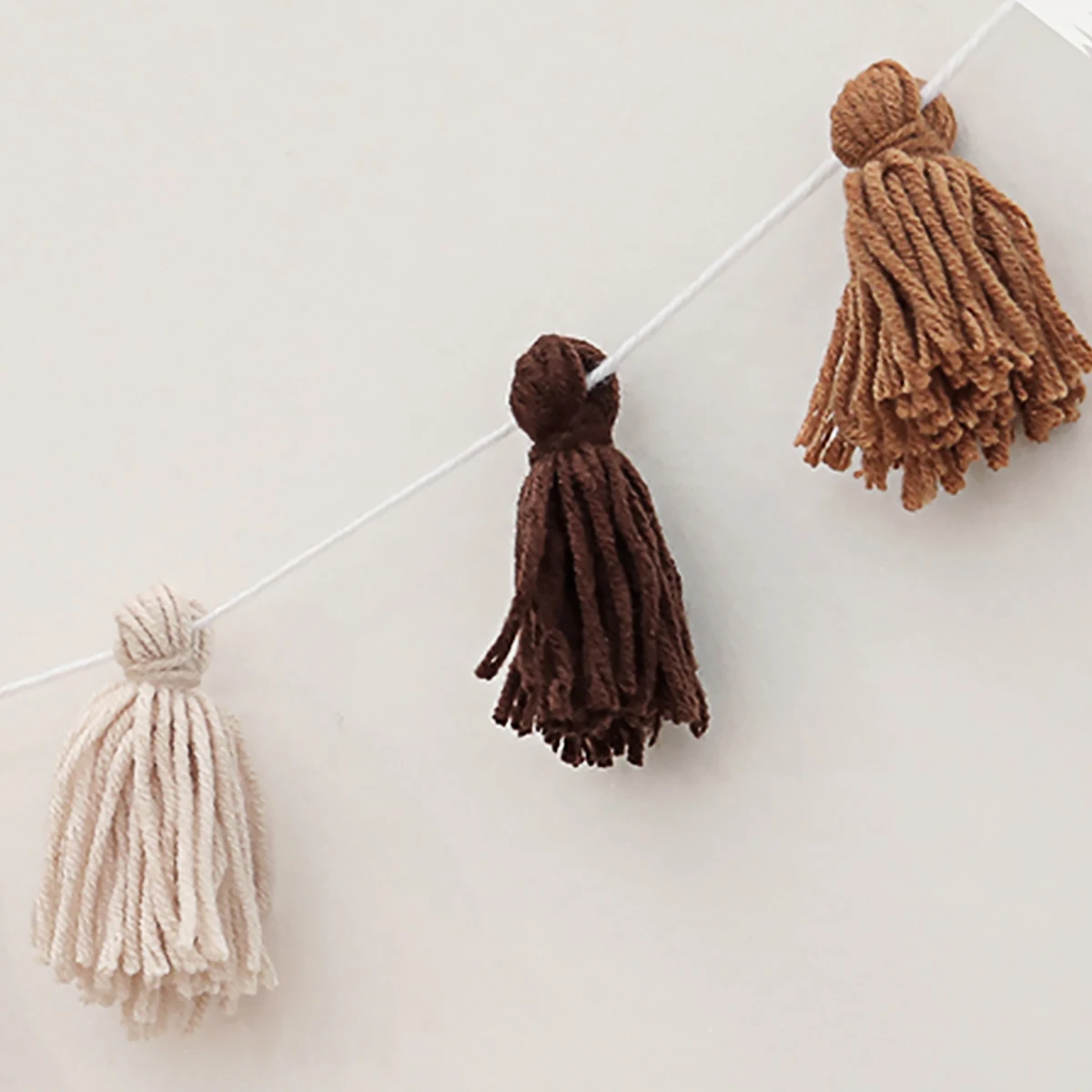 1pc Wool tassel hair ball flag birthday party supplies