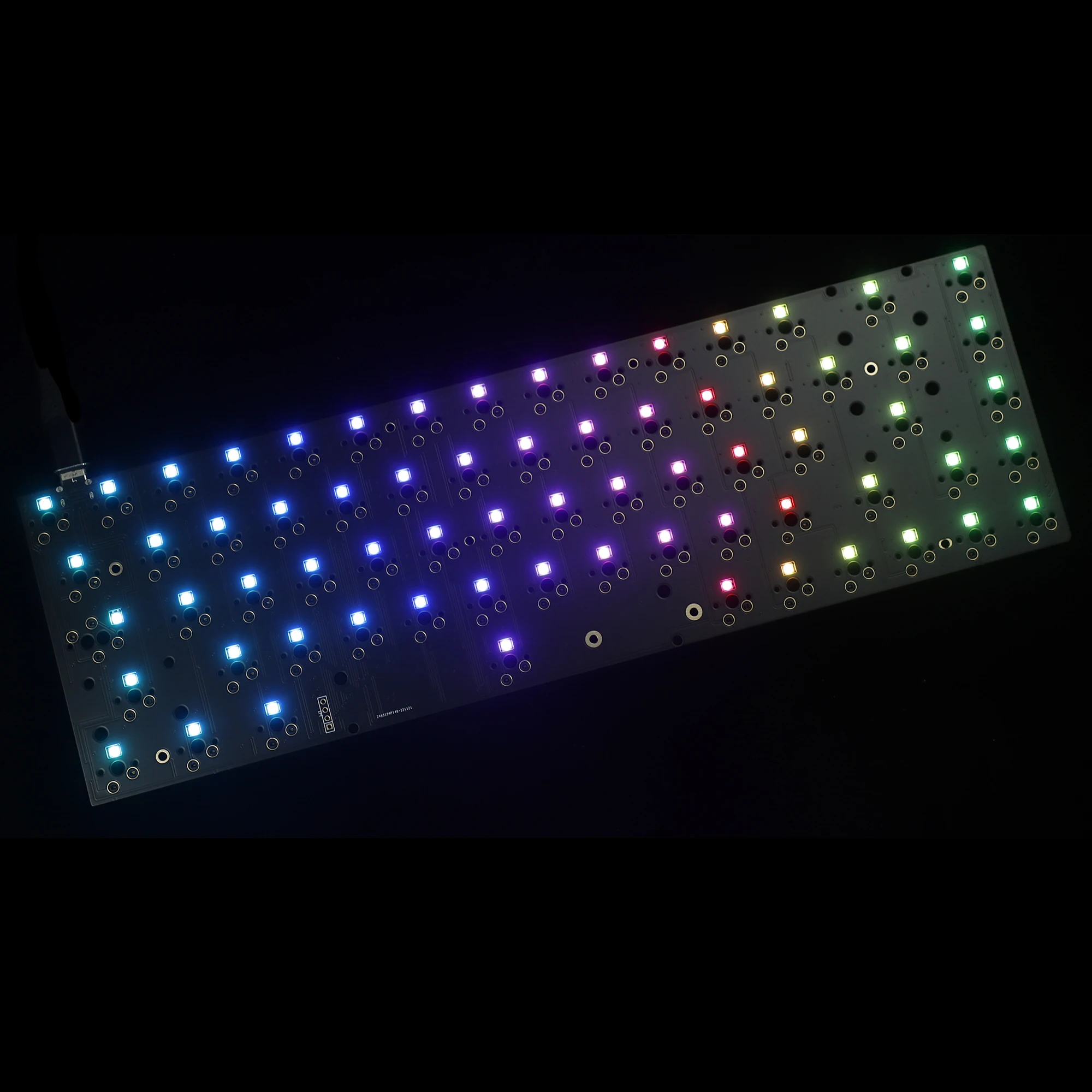 Totalmente Programável Hot-swap Pcb Underglow Rgb Switch Placa de Alumínio Rgb para Zj68 Ymd68 Tofu 65 68 Teclado Mecânico 65 - Imagem 5