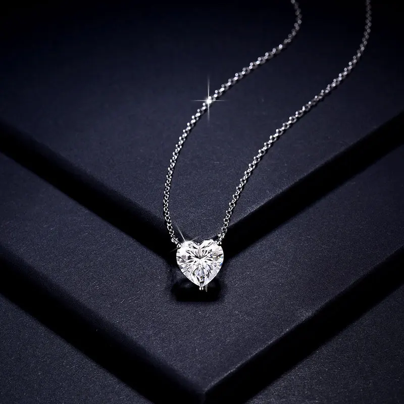 2 CT Heart Moissanite Pendant Necklace