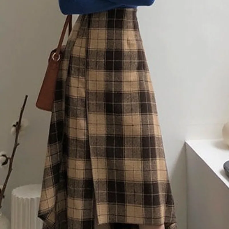 2023 Autumn and Winter Women's High Waist Patchwork Asymmetric Zipper Plaid Folds Slim Fashion Casual Elegant Commuting Skirts