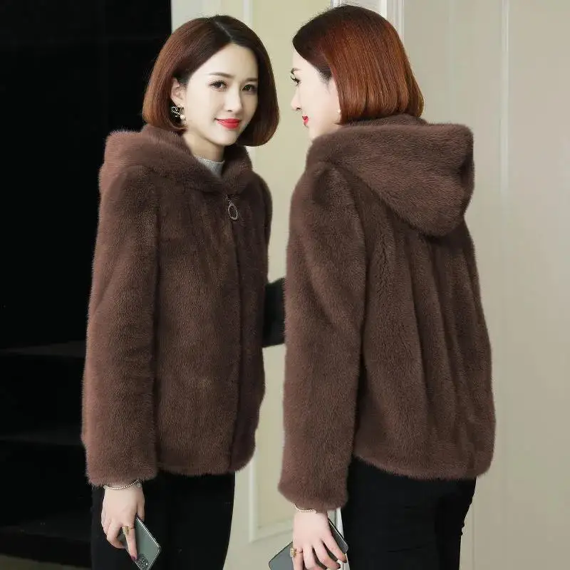 Women Casual Lamb Wool Winter Jacket 2023 Korean Fashion Hooded Fake Fur Cropped Coat Plus Size Loose Zipper Up Plush Overcoat