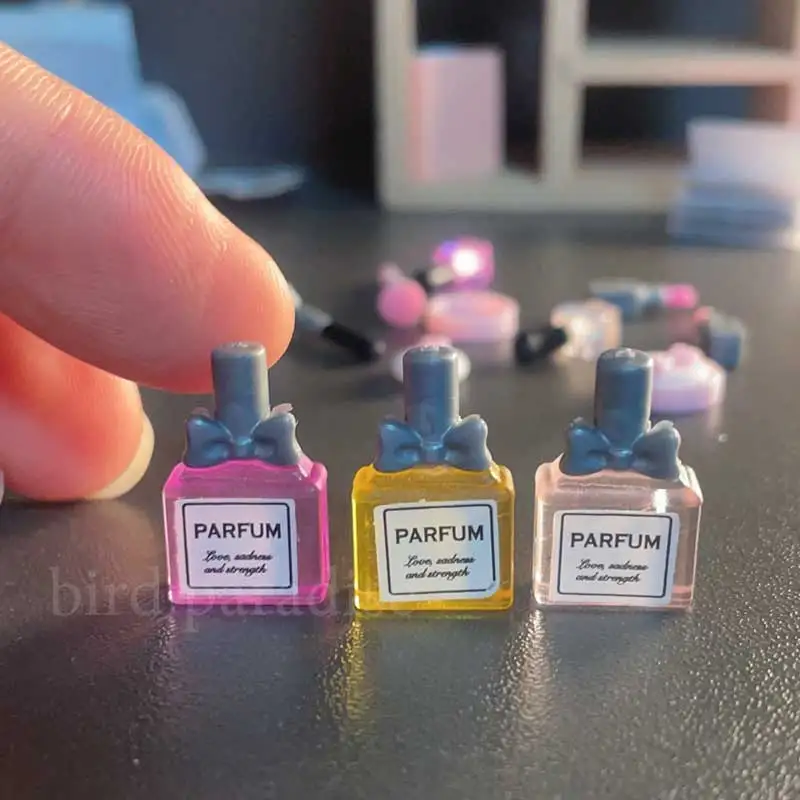 1/12 Scale Miniature Dollhouse Accessories Mini Lipstick Perfume Model Toys For Barbies BJD Ob11 Dolls Makeup Scene Pretend Play 5