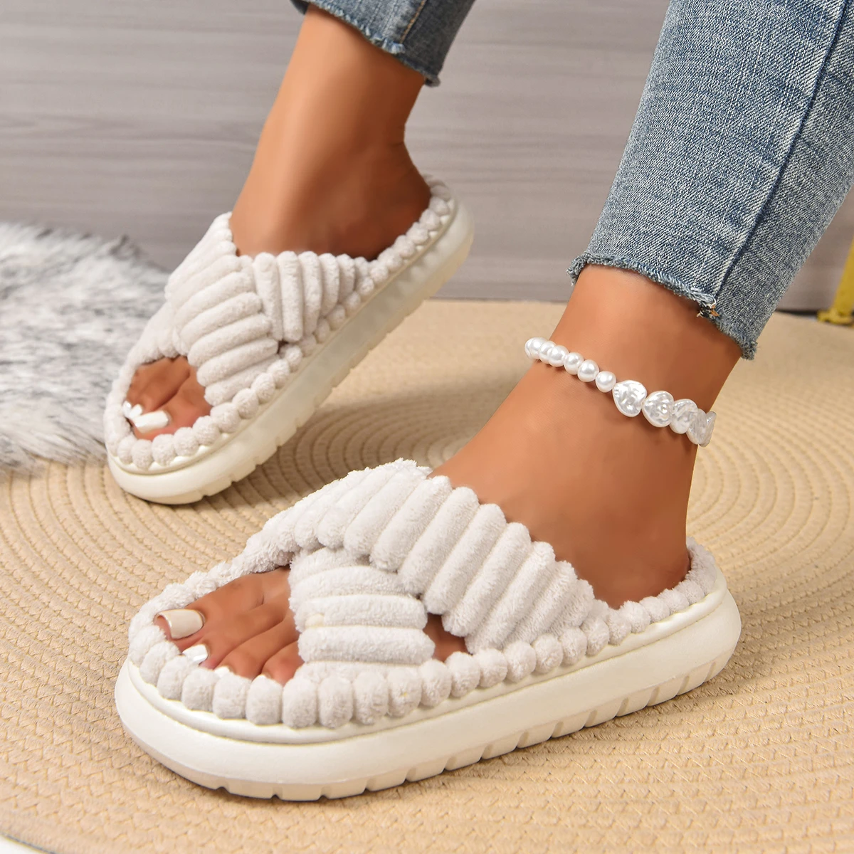 Casual Women's Slippers Home Flat Luxury Designer Woman Shoes New Indoor Platform Slides Autumn Winter Elegant Footwear Open Toe