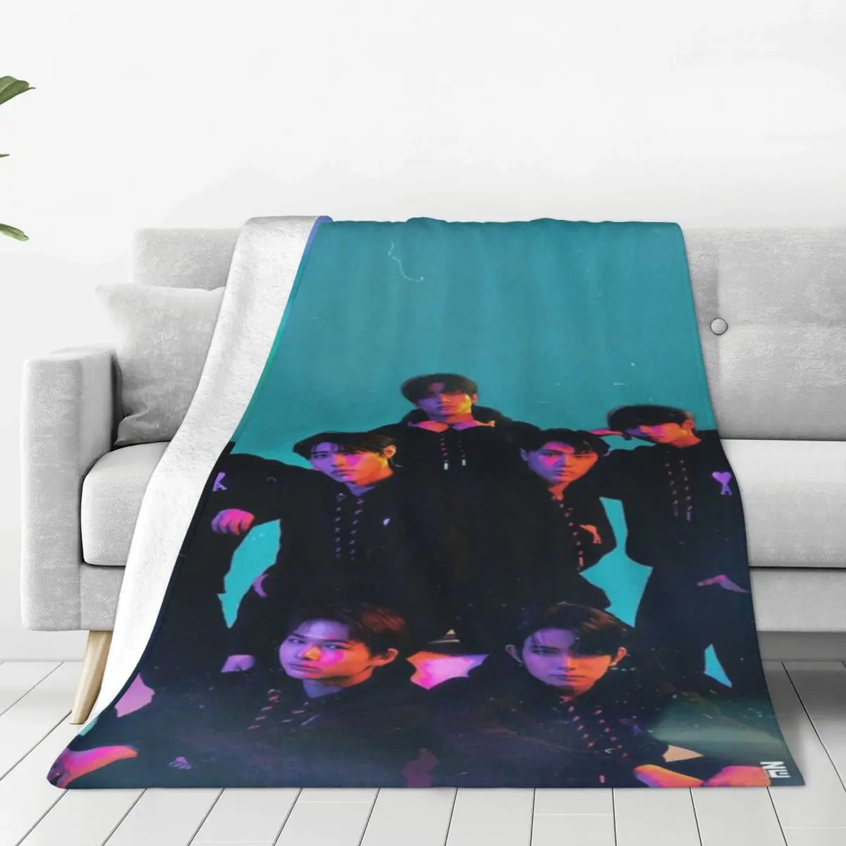 

Enhypen Blankets Fleece Printed Kpop Korean Band Portable Soft Throw Blanket for Bed Bedroom Plush Thin Quilt