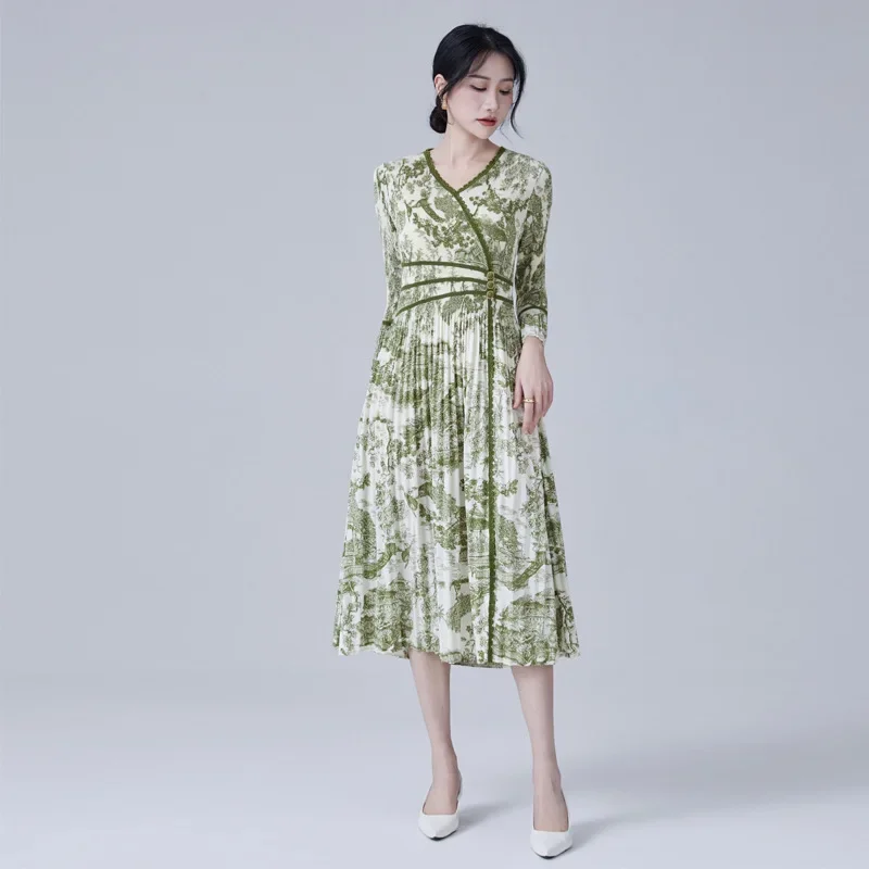 

Miyake V-neck Printed Dress Pleated Temperament Design Sense Simple Nine-minute Sleeve Thin Skirt Women 2024 Spring Niche