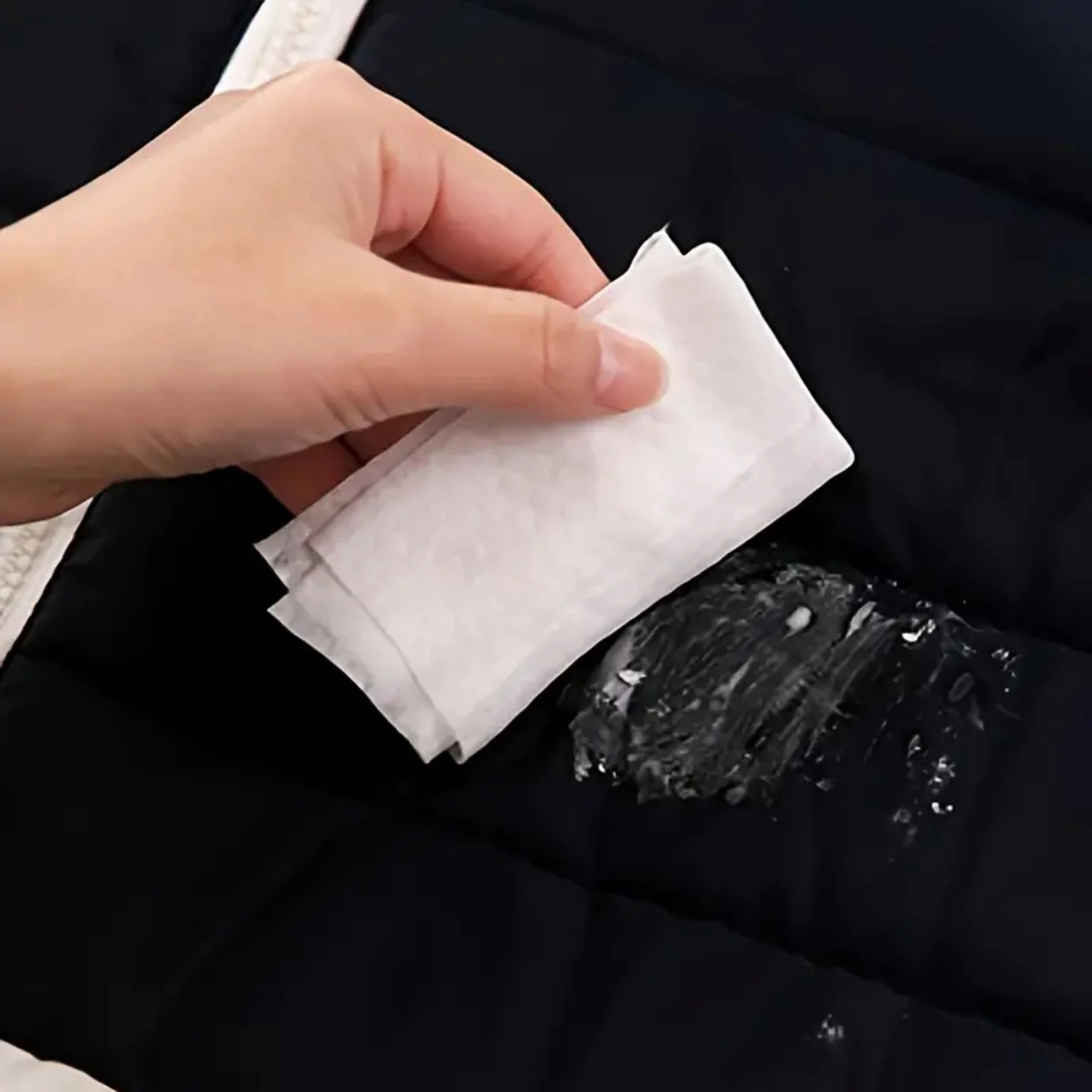 Pack of 5 Disposable Fast Portable Detergent Towels for Down Coats and Jackets