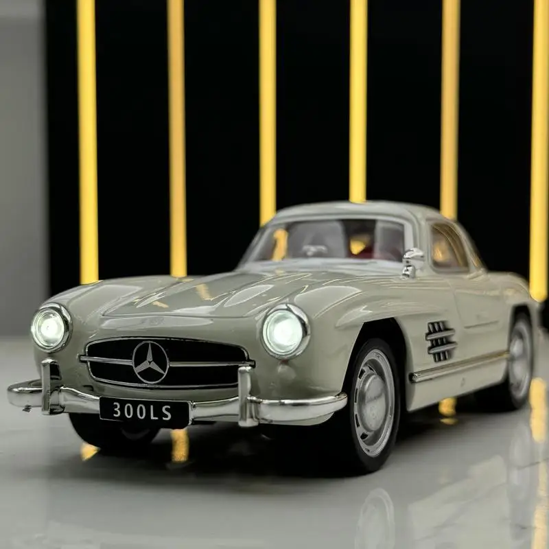 1:24 Mercedes-Benz 300SL 1936 Modello in lega di auto giocattolo Fonde sotto pressione fusione di metallo Suono e luce Auto giocattoli per bambini Veicolo 26 1:24 Mercedes-Benz 300SL 1936 Modello in lega di auto giocattolo Fonde sotto pressione fusione di metallo Suono e luce Auto giocattoli per bambini Veicolo 26