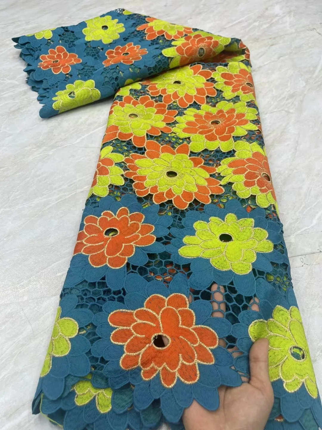 

African Lace Fabric 2024 High Quality Guipure Lace Fabric Latest French Cord Lace Fabric with For Wedding 5 Yards HCW5898