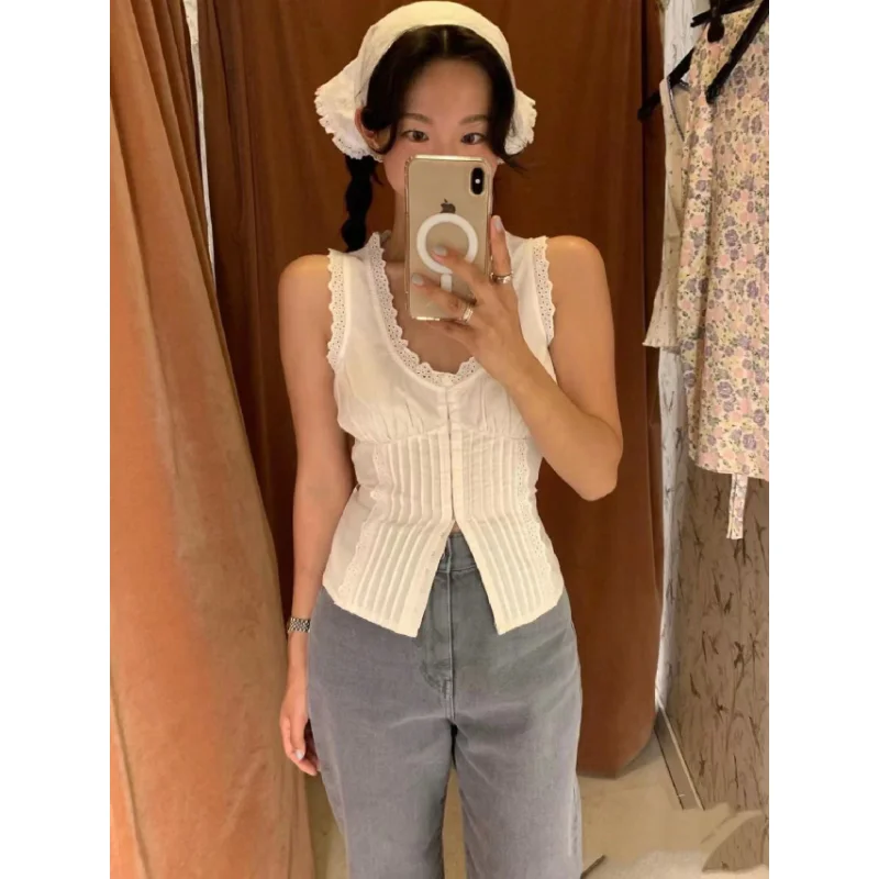 

French ROUJ@E 2023 New Year's Lace Embroidered Lace Sweet U-neck Slim Fit Tank Top Sleeveless Top