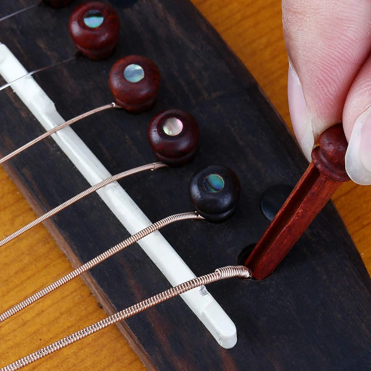 Miwayer 6 Stück Stegstifte aus Cocobolo-Holz für Akustikgitarre für 6 und 12 StringGuitar Feste Saitennägel – Detail 7