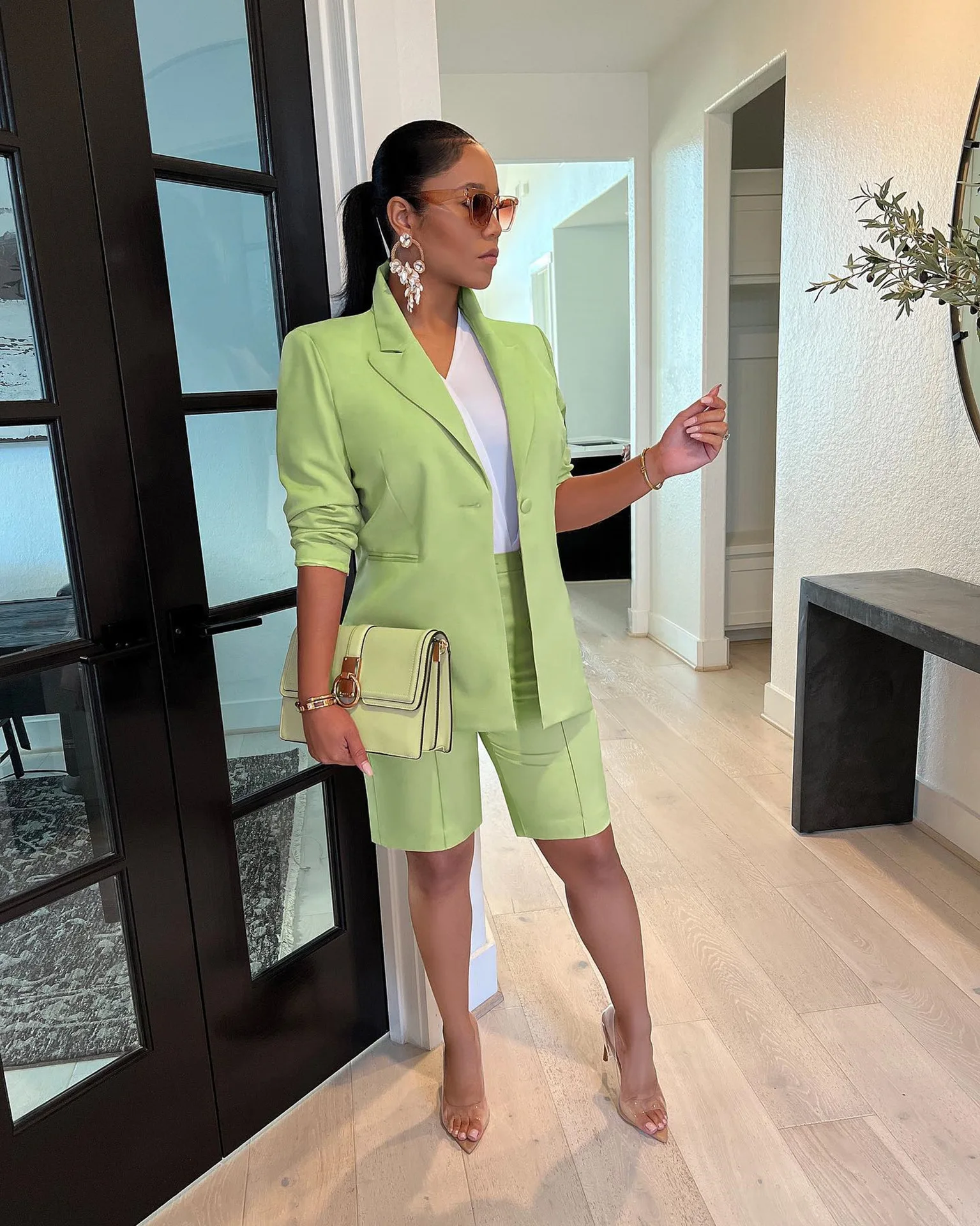 

Women's Fashion Suit Jacket Shorts Two-Piece Ol Office Commute Spring And Autumn Solid Color Leisure Suit Urban Style