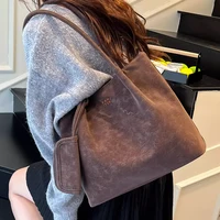 Autumn and Winter Retro Lazy Style Shoulder Bag, Fashionable Large-Capacity Commuter Shoulder Bag, Chic Tote Bag