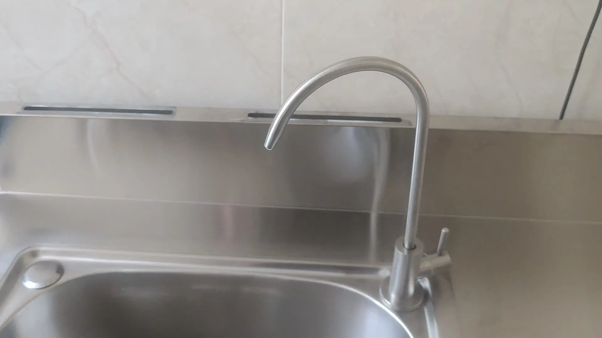 Кран с фильтром для питьевой воды рисунок 1 из 3 кранов функцией Hover to zoom RO блоков