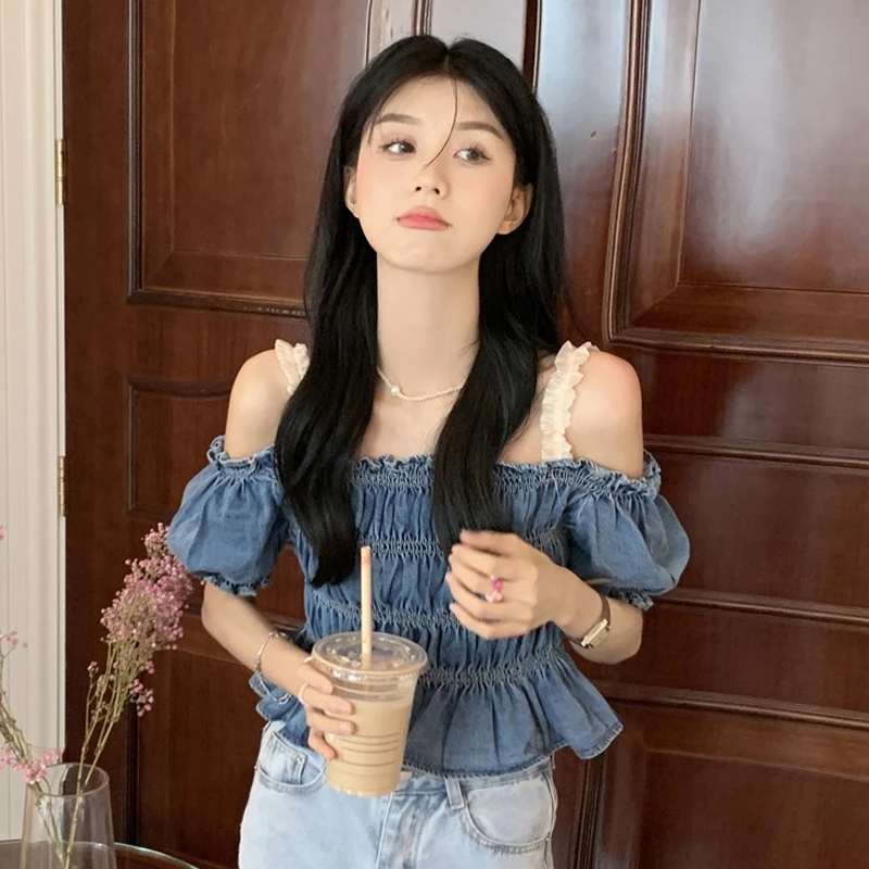 

Модная элегантная одежда Y2k, короткий топ с воротником-лодочкой, открытыми плечами, плиссированными оборками и пышными рукавами, летние женские облегающие джинсовые рубашки