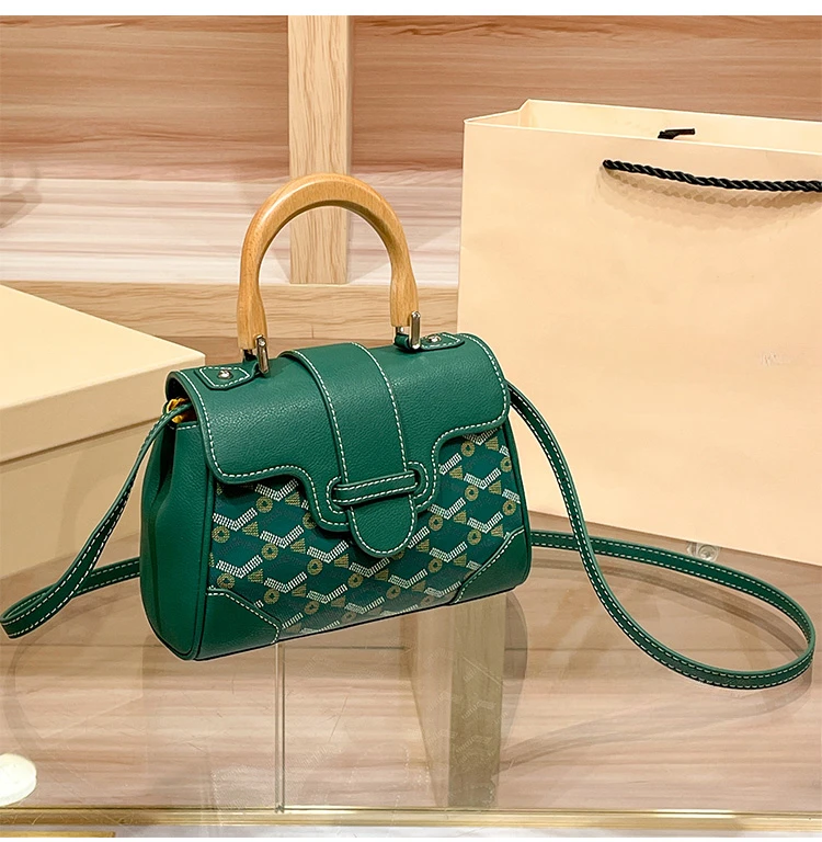 حقائب فاخرة ورجعية مصممة مع تصميم طباعة كلاسيكي لل...