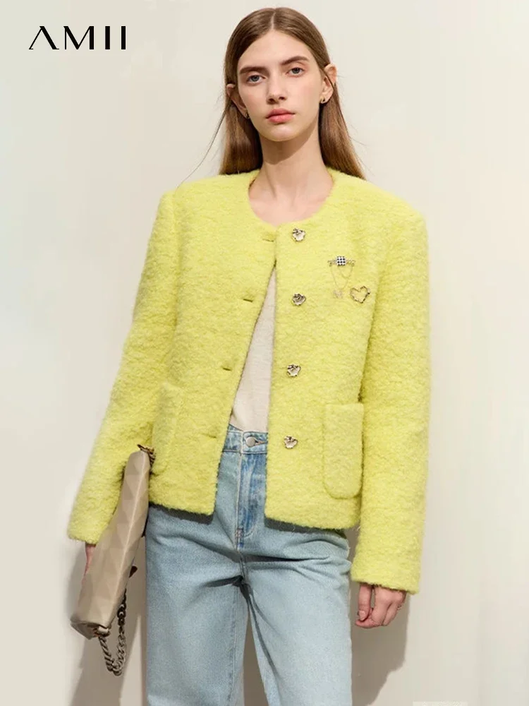 

AMII Minimalist 2023 Winter Woolen Coat For Women New Brooch Round Neck Button Shoulder Retro Solid Jacket For Lady 12344204