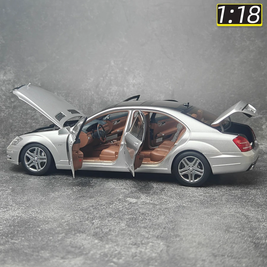 Motorhelix 1:18 for Benz S-Class S600L W221 car model Silver alloy all open 4