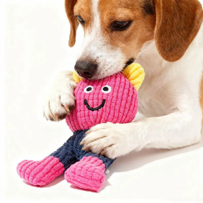 Irresistible Catnip-Infused Plush Chew Toy for Pets - Interactive Squeaky Fun