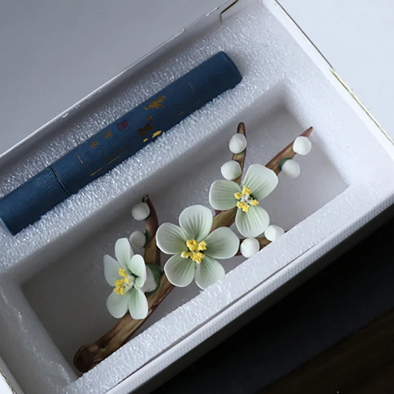 Ceramic thread incense inserted with incense, household Zen aloes, hand-held porcelain flower, single hole incense burner seat