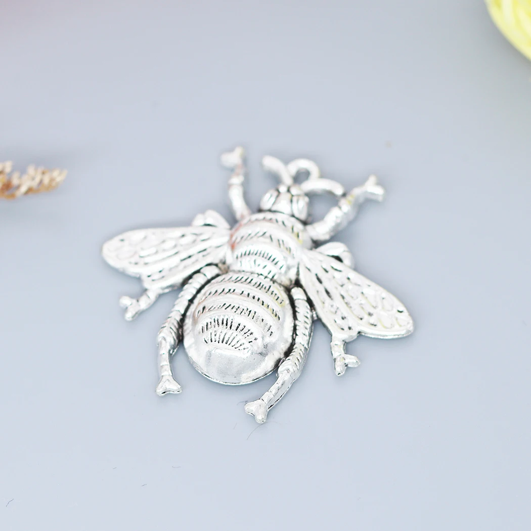 

5PCS Bee Charms Antique Silver Color Charm Pendant For Jewelry Findings