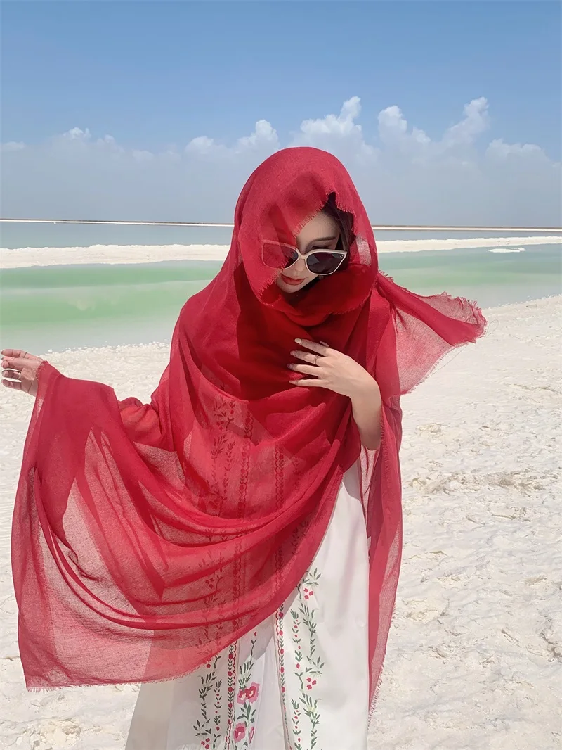 Sonnenschutz für Damen, einfarbig, Rot, ultradünn, weich, atmungsaktiv, elegant, langer Schal, Strandkleidung, geeignet für Urlaubsgeschenke – Detail 2