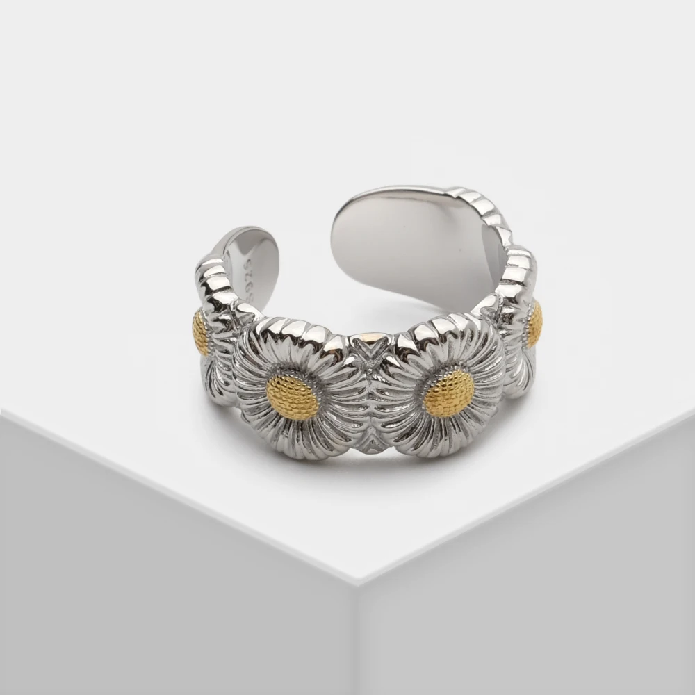 

Amorita boutique Sunflower Silver Color Snap Ring