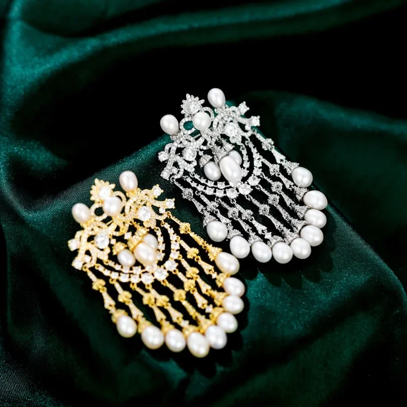 Elegant Natural Freshwater Pearl Tassel Brooches Luxury Shiny Cubic Zircon Flower Brooch Pin for Women Jewelry Christmas Gifts