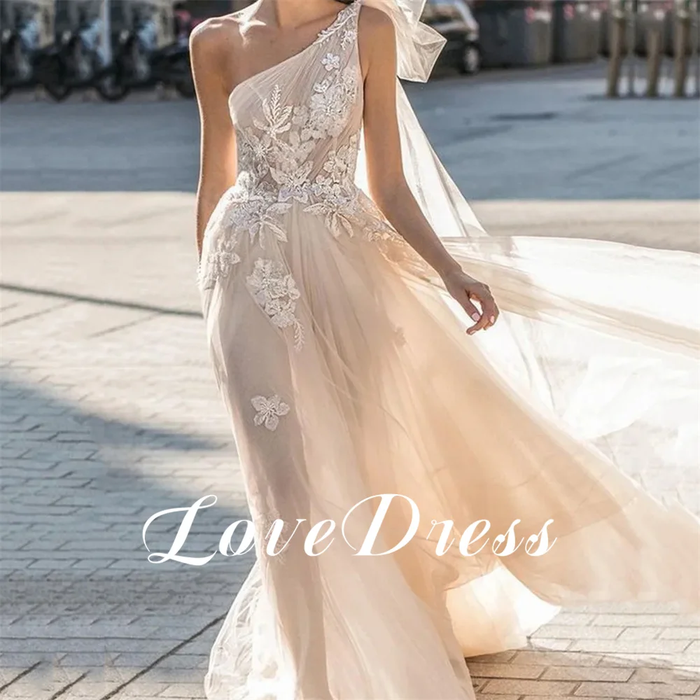 Love Elegant Bow One Shoulder Lace Applique Tulle Wedding Dresses Champagne Charming A-Line Floor Length Sleeveless Bridal Gowns