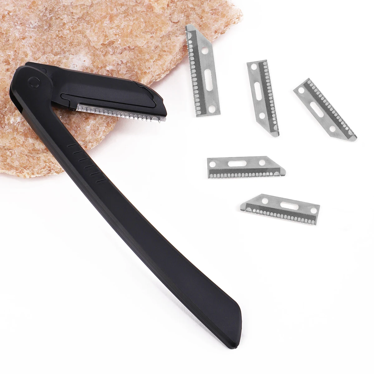 A foldable eyebrow trimmer +5 replacement blades combination set can be used for eyebrow trimming and shaving, which is unisex.