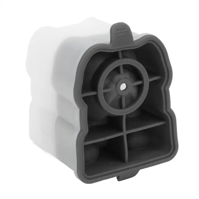 상쾌한 음료를 누릴 수 있는 불독 아이스 큐브 몰드