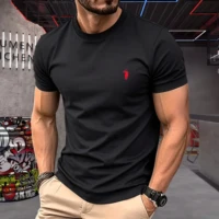 T-shirt Homme 100% Coton Pur à Col Rond, Nouvelle Collection Été 2026, Haut à Manches Courtes Brodé Poney, T-shirt Décontracté Tendance Sport Quotidien 2