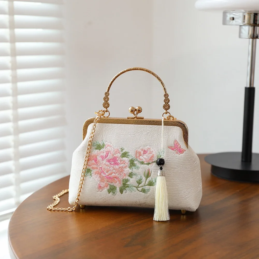 Borsa per cerimonia / serata in stile cinese moderno con bianche e rose rosa pastello - varianti maniglie 90 S75b925c86296478fbf10c8f92c8c2744y