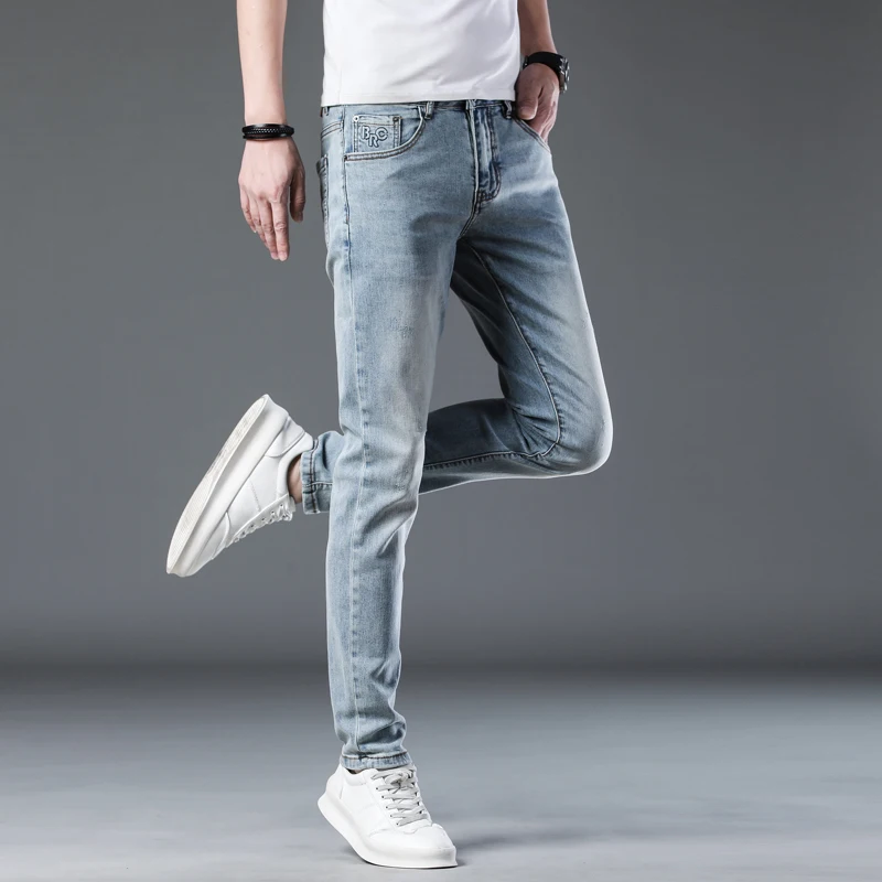 남성용 스키니 핏 청바지, 스카이 블루 스트레치, 2024 용수철, 여름 남성 연필 바지, 데님 바지, 남성 의류 청바지 패션 레터