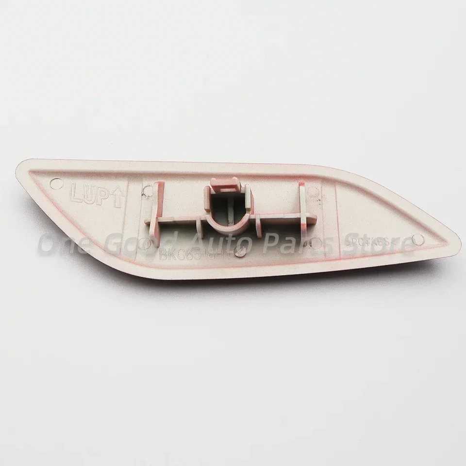 Auto Front Bumper Headlamp Washer Spray Nozzle Cover Cap For Mazda 3 M3 Axela 2014 2015 Headlight Cleaner Jet Lid Garnish