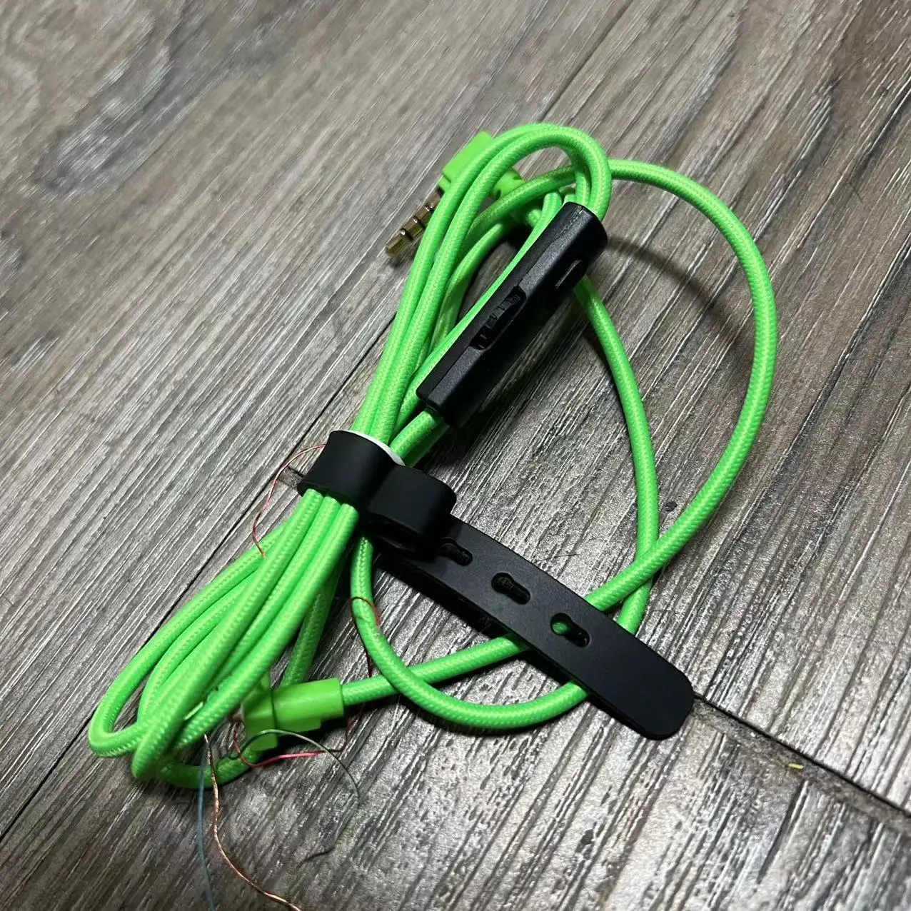 交換用オーディオケーブル Aux ケーブル Razer Kraken Kitty