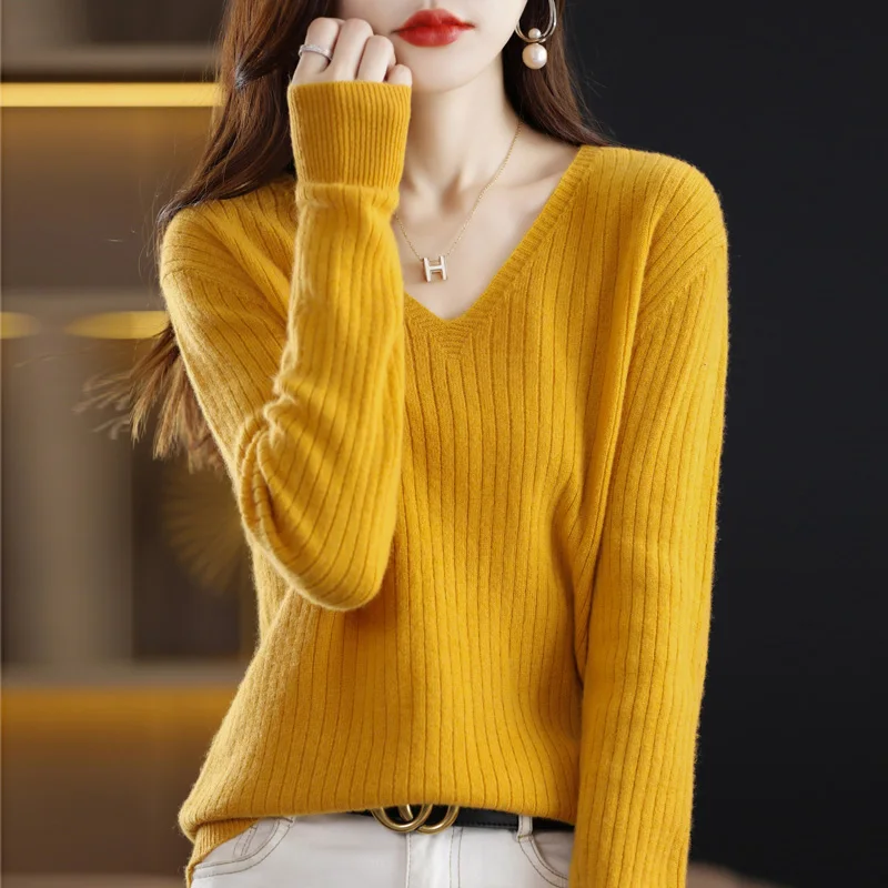 

Autumn And Winter Warm V-neck Fashionable Sweater Femininity Beautiful Solid Color Stripe Inside And Outside With A Base Coat
