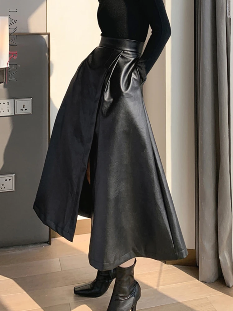 [LANMREM] Black High Waist Leather Split Skirts For Women A-line Vintage Office Lady Fashion Loose Skirt 2023 Autumn New 26D1218 [lanmrem] black high waist leather split skirts for women a line vintage office lady fashion loose skirt 2023 autumn new 26d1218