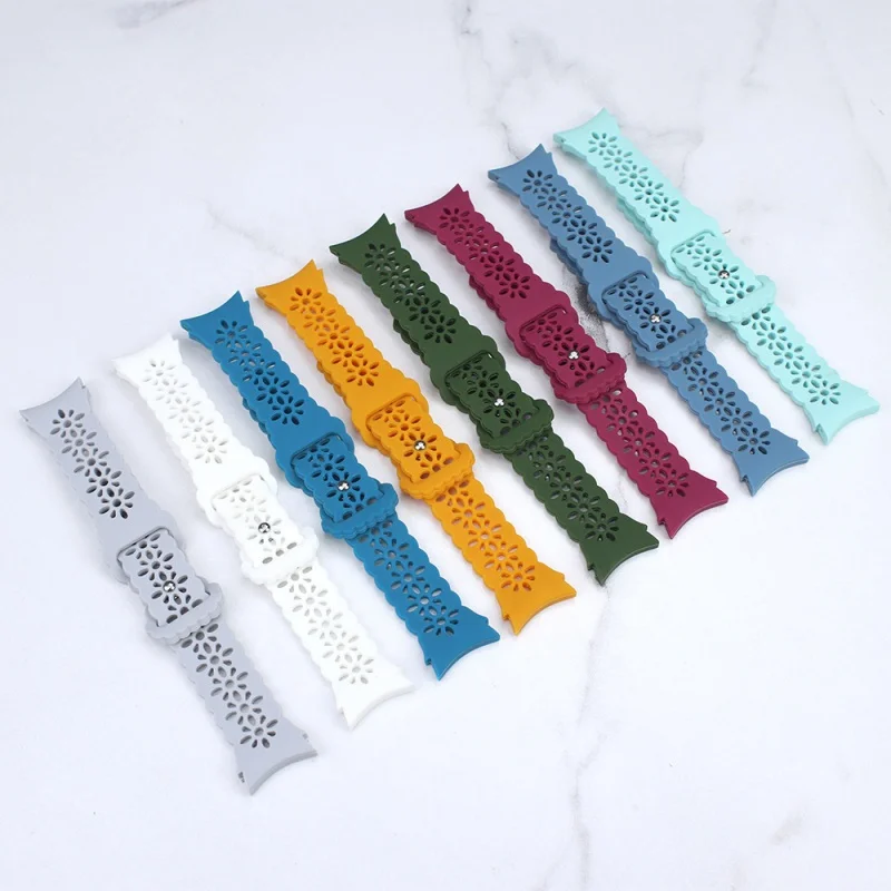 Cinturino In Morbido Silicone Traspirante Impermeabile Tinta Unita Hollow Plum Blossom Per Samsung Galaxy Watch 4/5