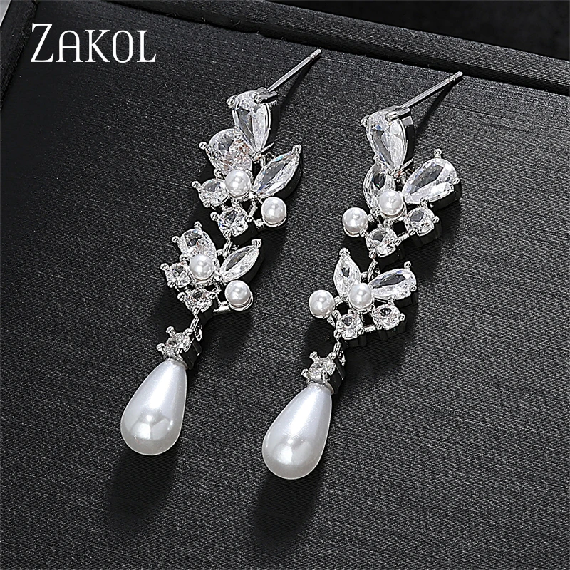 Orecchini pendenti con perle finte vintage, gioielli di perle, gioielli da sposa, gioielli da orecchini da sposa, orecchini eleganti retrò, orecchini vintage - Italia